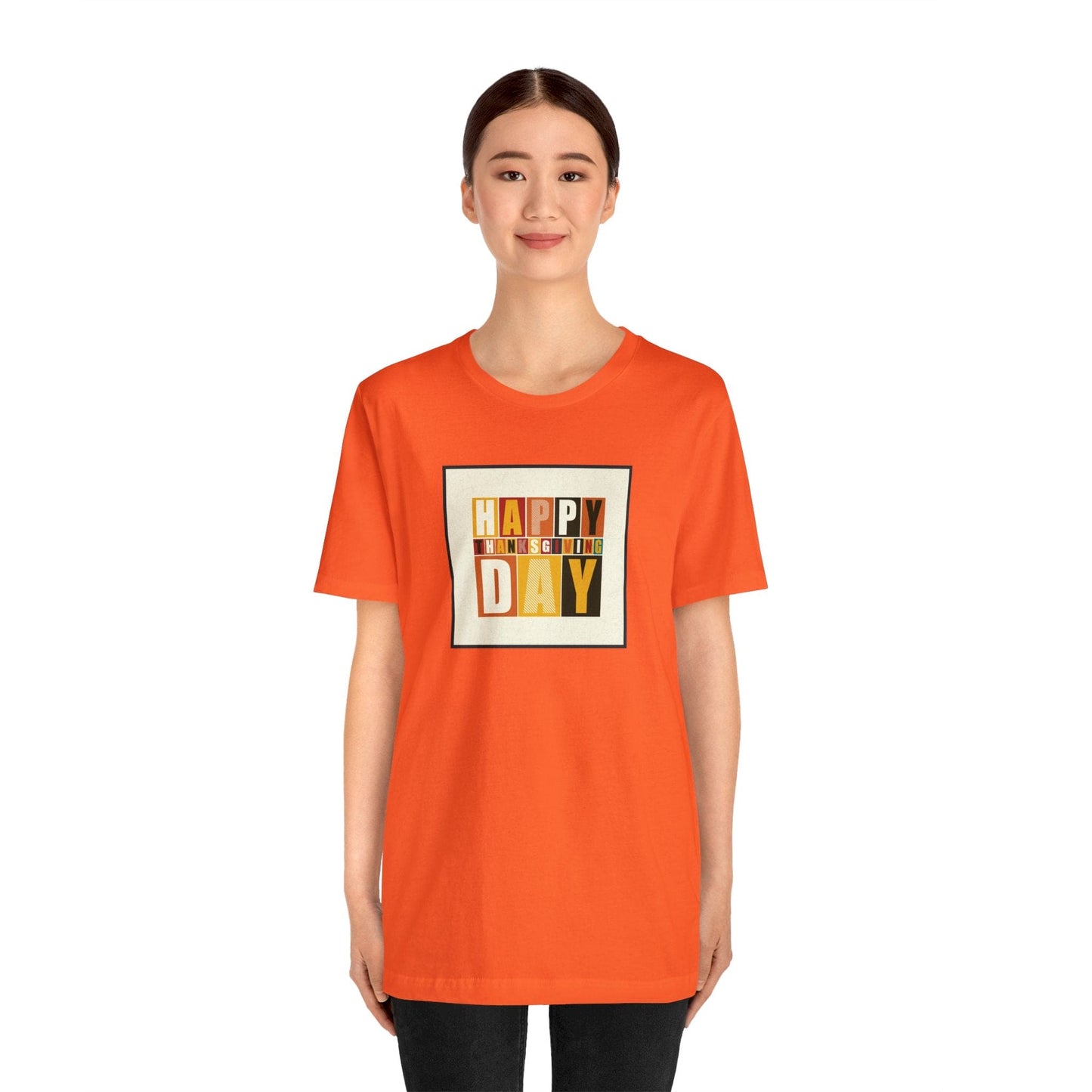 Happy Thanksgiving: "Happy Thanksgiving Day" Artsy Design T-Shirt
