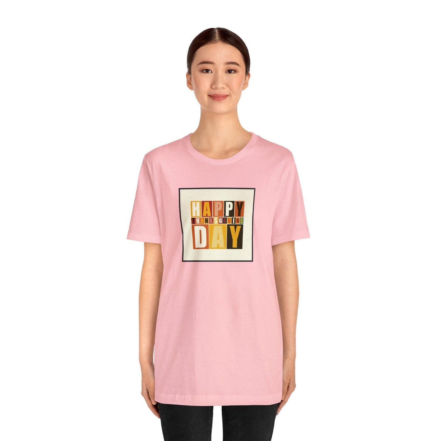 Happy Thanksgiving: "Happy Thanksgiving Day" Artsy Design T-Shirt