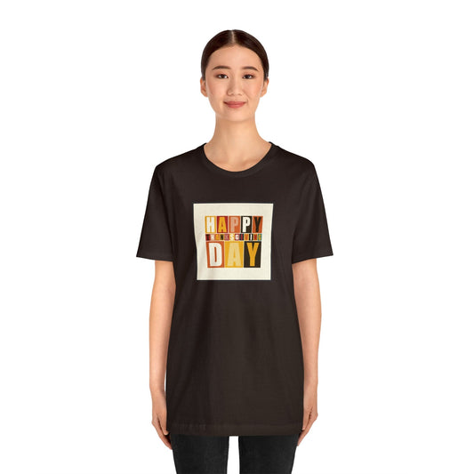 Happy Thanksgiving: "Happy Thanksgiving Day" Artsy Design T-Shirt